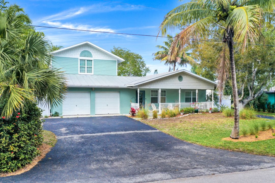 249 3rd St, Bonita Springs, FL 34134