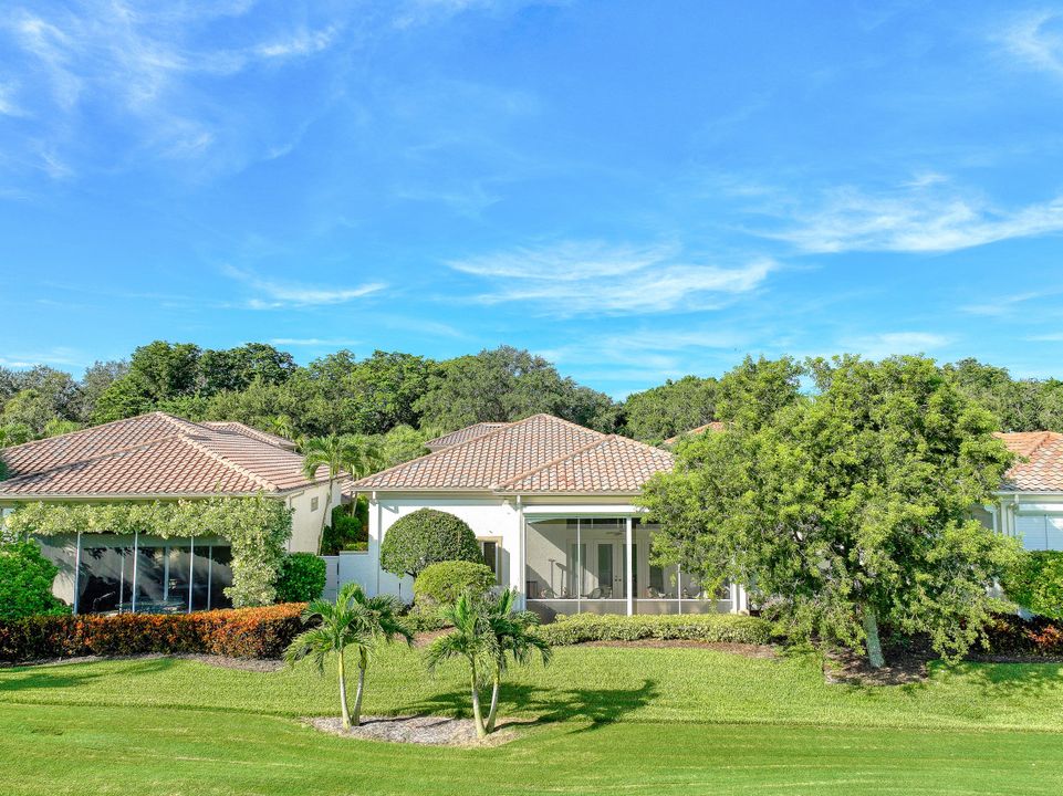 1064 Grand Isle Dr, Naples, FL 34108