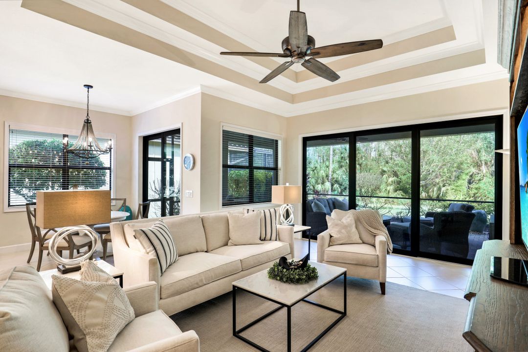 9345 Isla Bella Cir, Bonita Springs, FL 34135