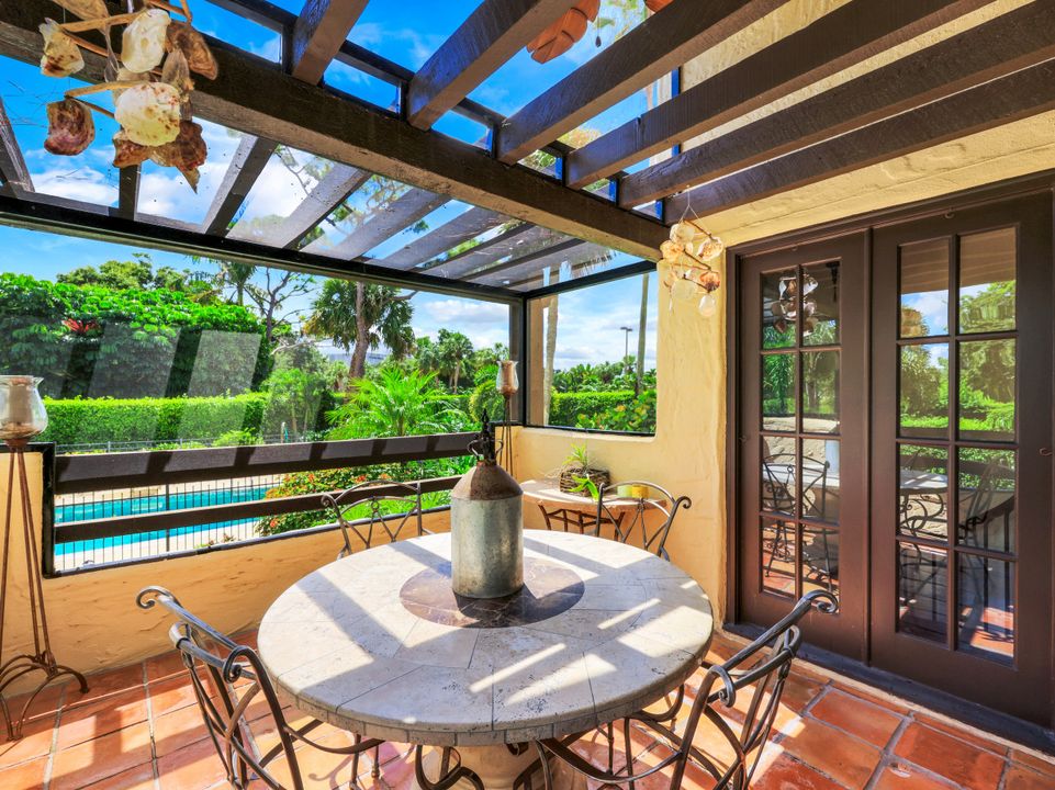 5850 Pelican Bay Blvd, Naples, FL 34108