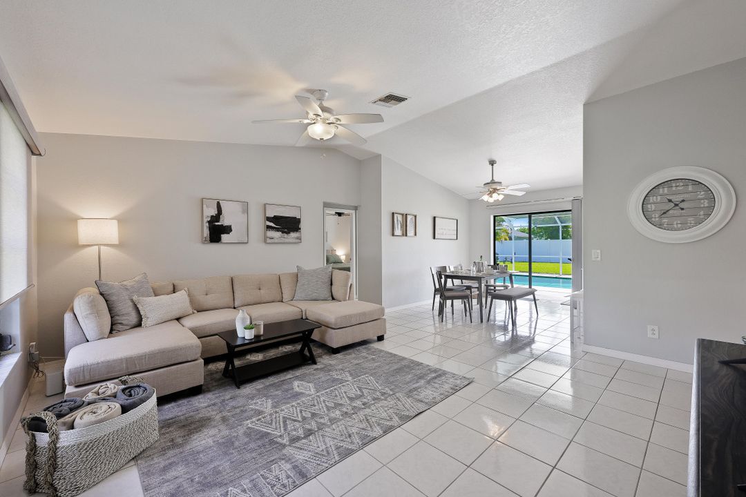 1909 SE 8th Ave, Cape Coral, FL 33990
