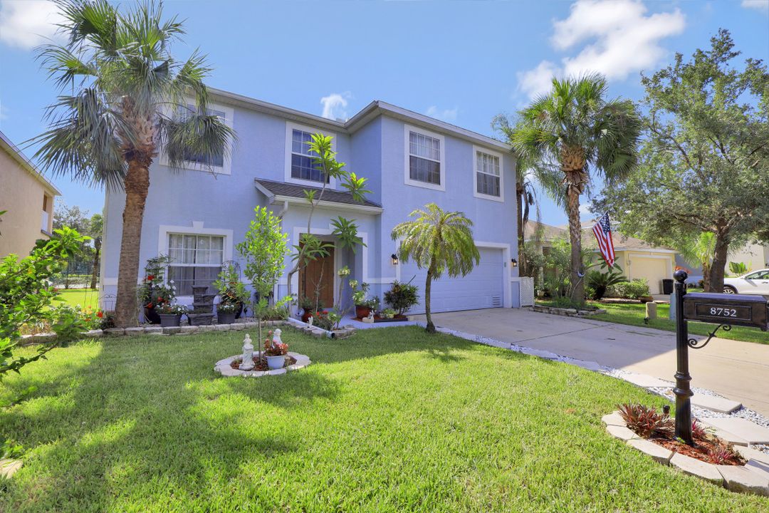 8752 Fawn Ridge Dr, Fort Myers, FL 33912