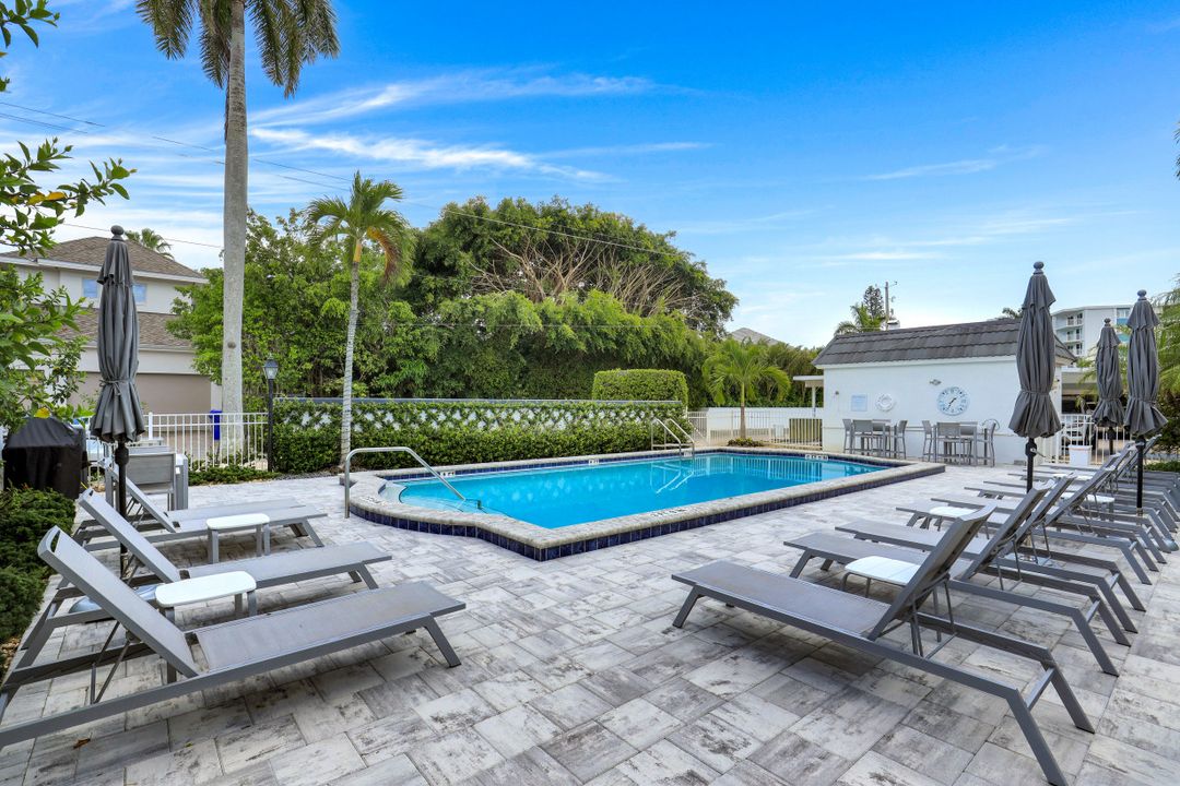 262 Banyan Blvd #262, Naples, FL 34102