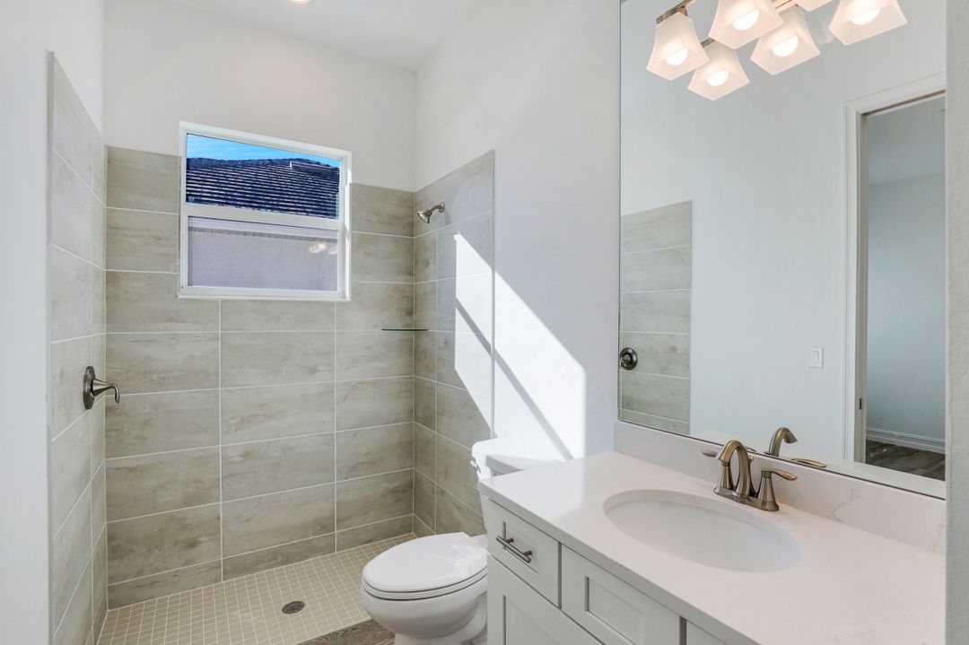 13896 Blue Bay Cir, Fort Myers, FL 33913