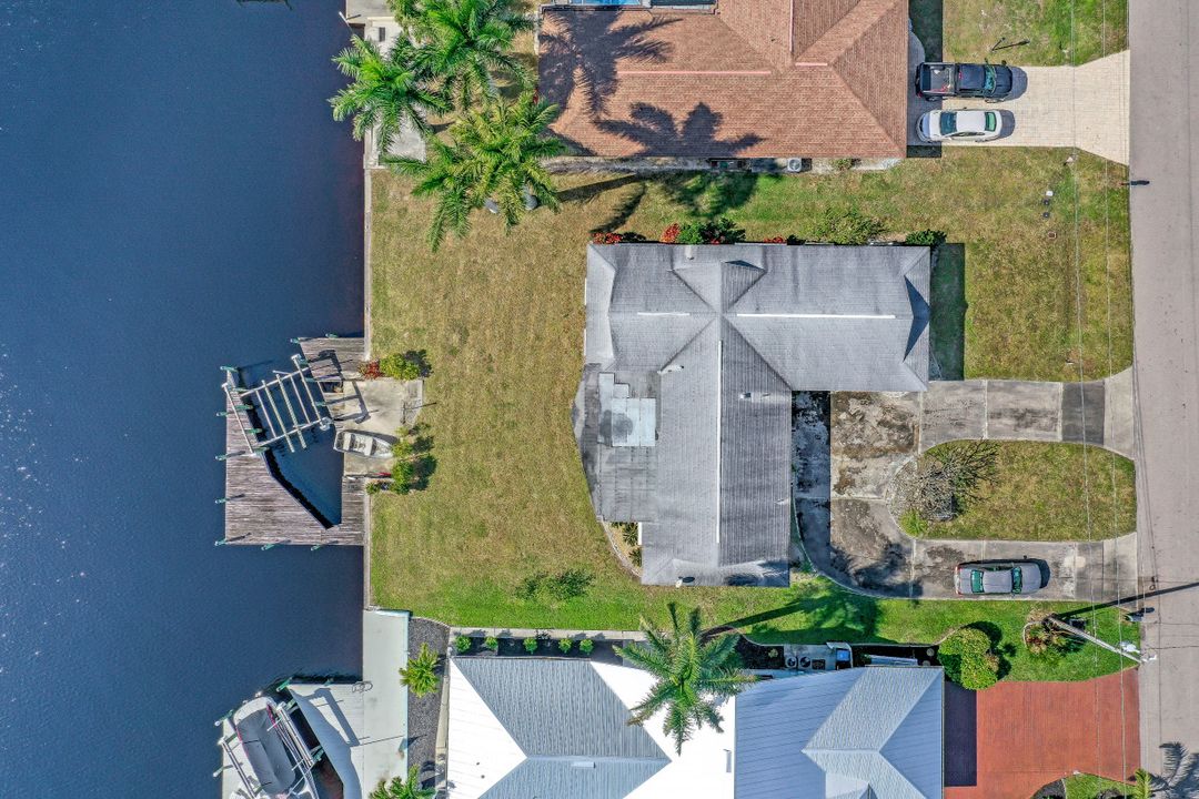 1932 SE 35th St, Cape Coral, FL 33904