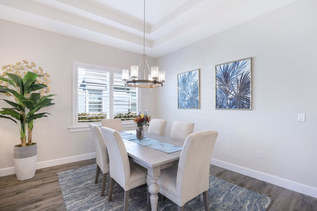 5855 Haiti Dr, Naples, FL 34112