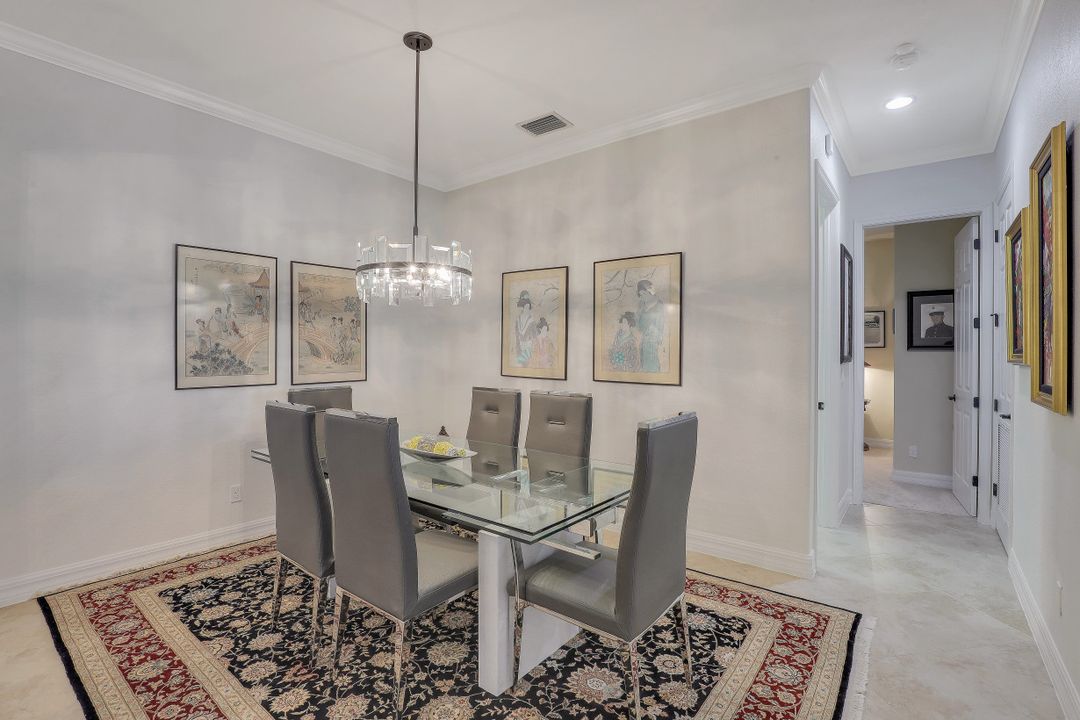 9336 Vercelli Ct, Naples, FL 34113