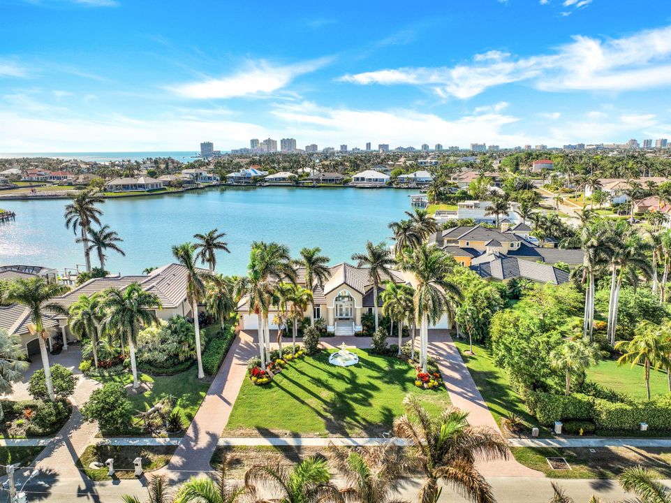 856 Inlet Dr, Marco Island, FL 34145