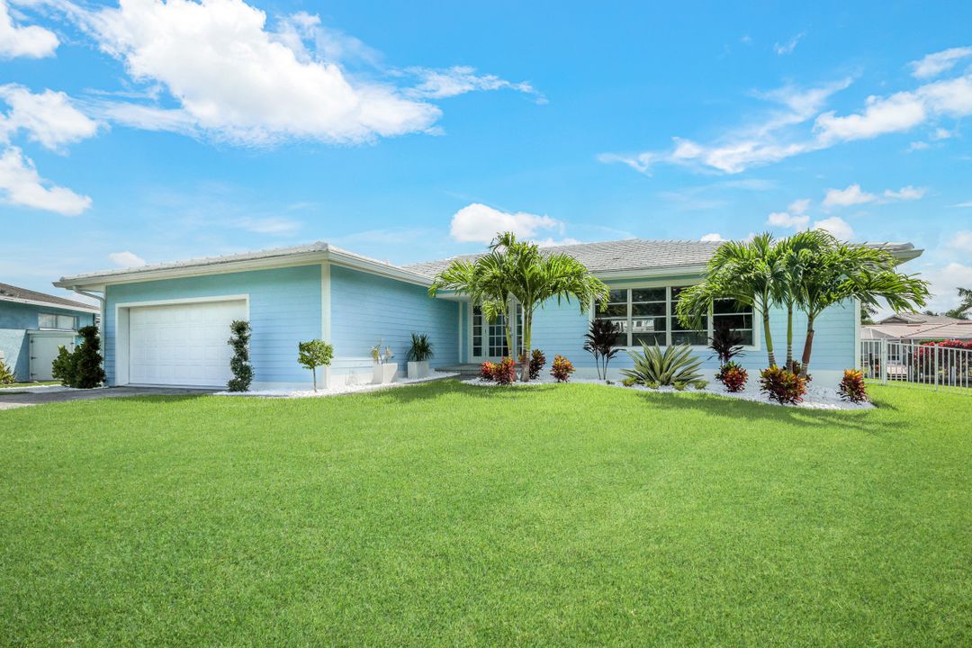 2150 Shad Ct, Naples, FL 34102