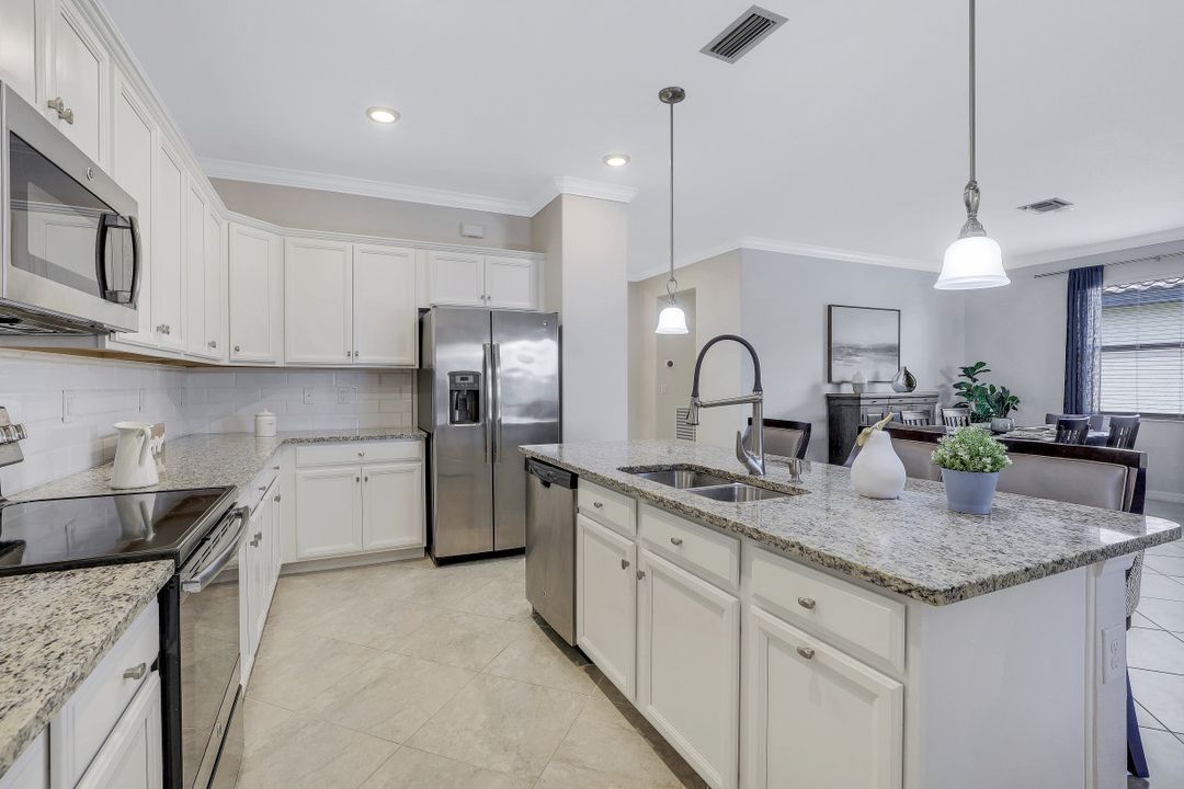 11567 Shady Blossom Dr, Fort Myers, FL 33913