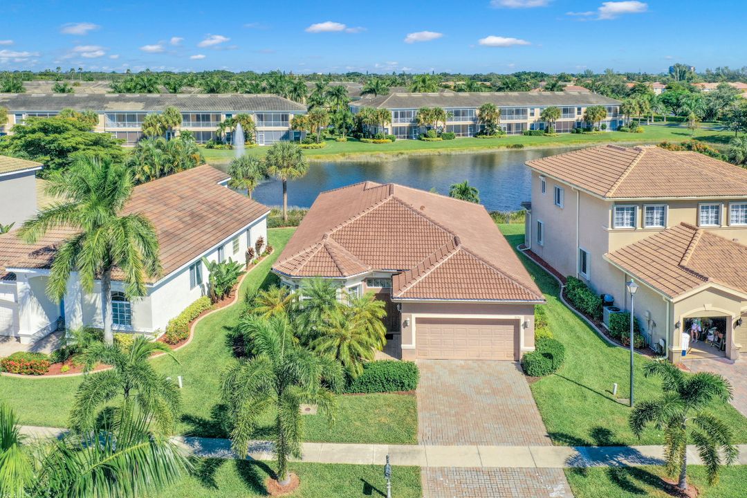 9290 Paseo De Valencia St, Fort Myers, FL 33908