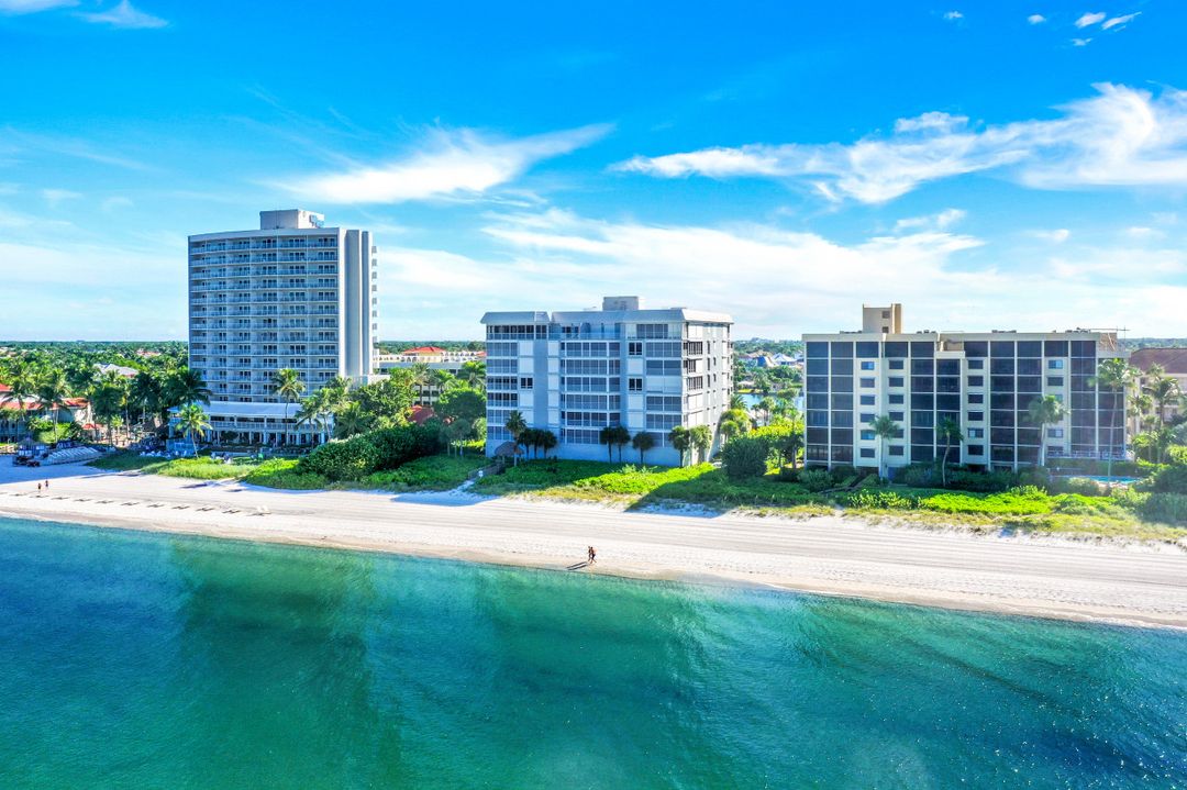 9811 Gulf Shore Dr, Naples, FL 34108