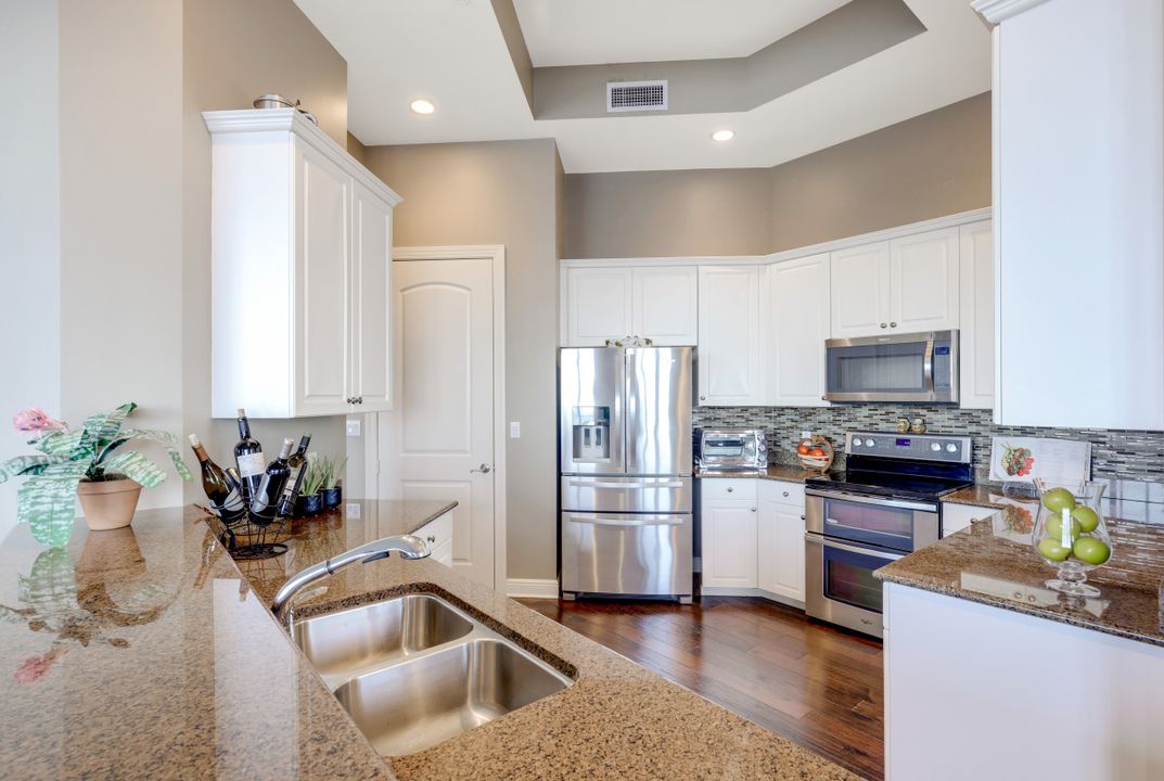 2104 W First St #301, Fort Myers, FL 33901