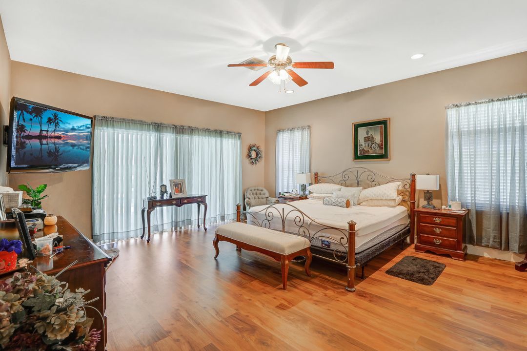 6705 Overlook Dr, Fort Myers, FL 33919