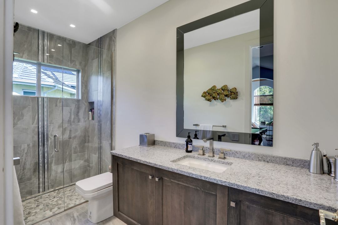 25150 Ridge Oak Dr, Bonita Springs, FL 34134