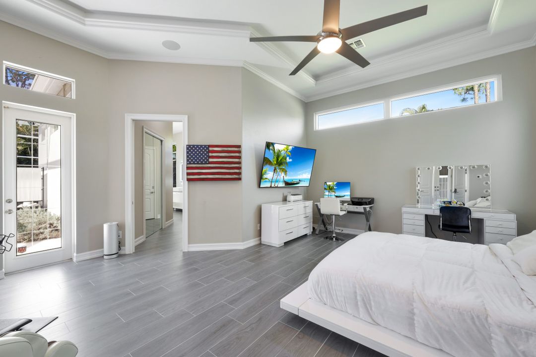 4055 1st Ave SW, Naples, FL 34119