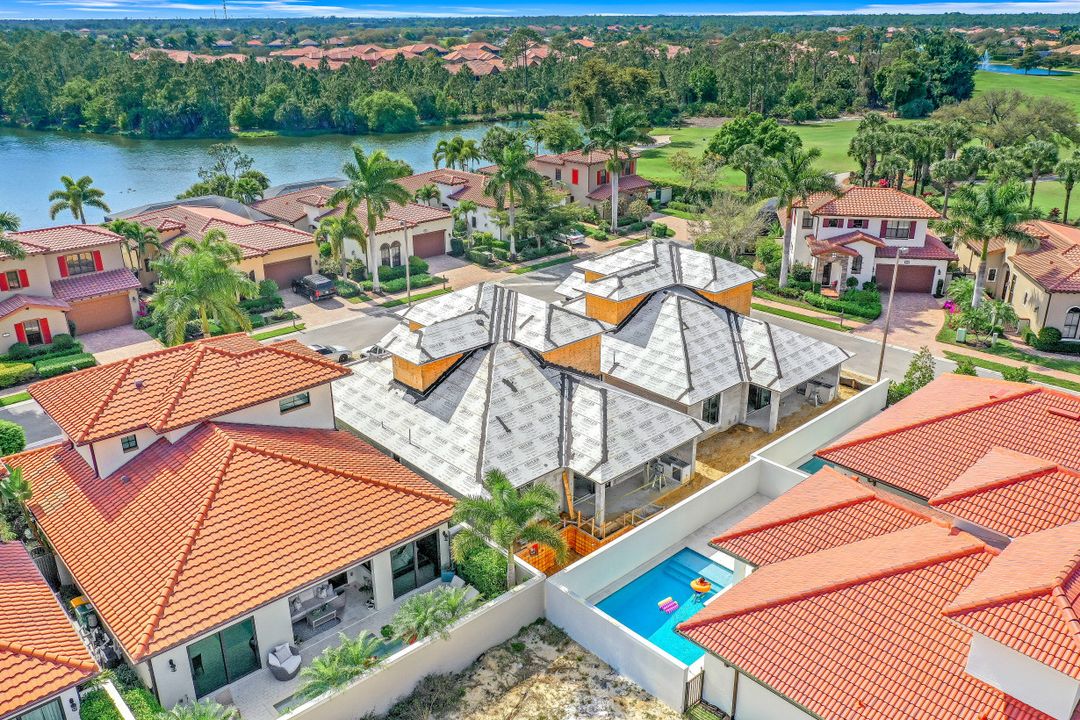 7968 Cordoba Pl, Naples, FL 34113