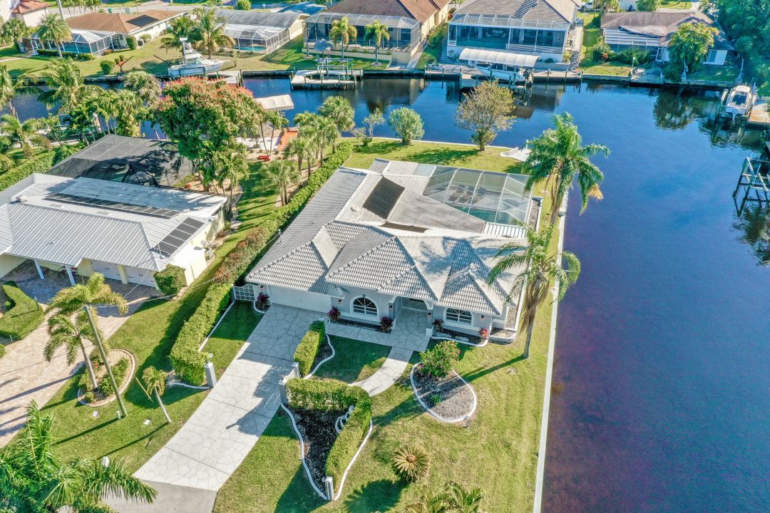 1144 Lincoln Ct, Cape Coral, FL 33904