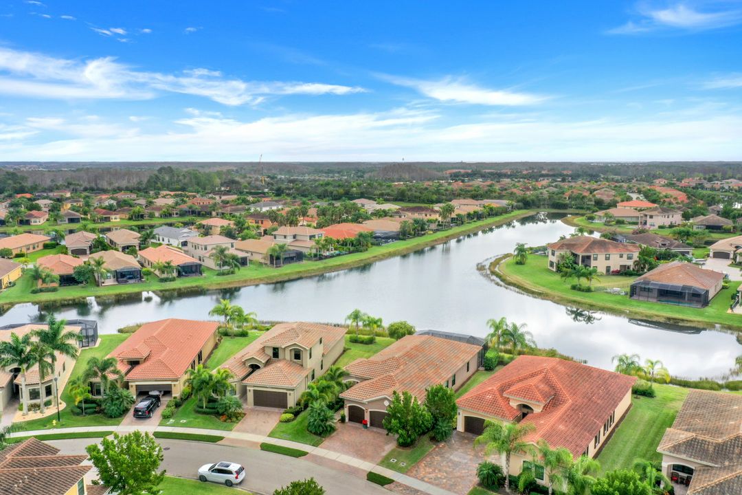 11516 Stonecreek Cir, Fort Myers, FL 33913