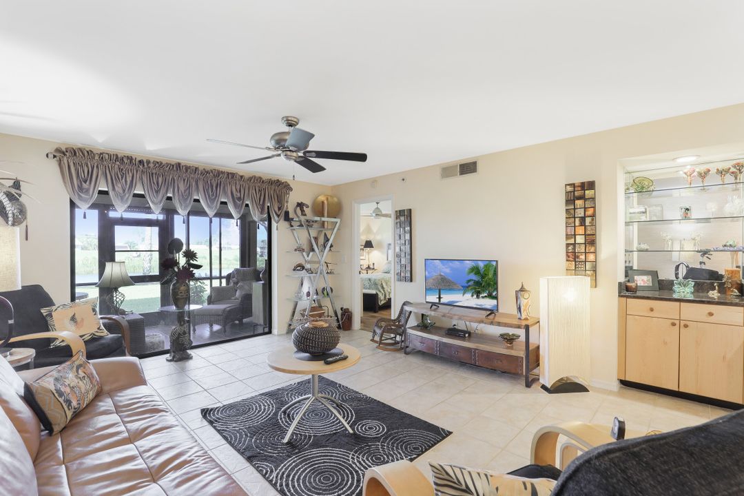 16230 Kelly Cove Dr #221, Fort Myers, FL 33908