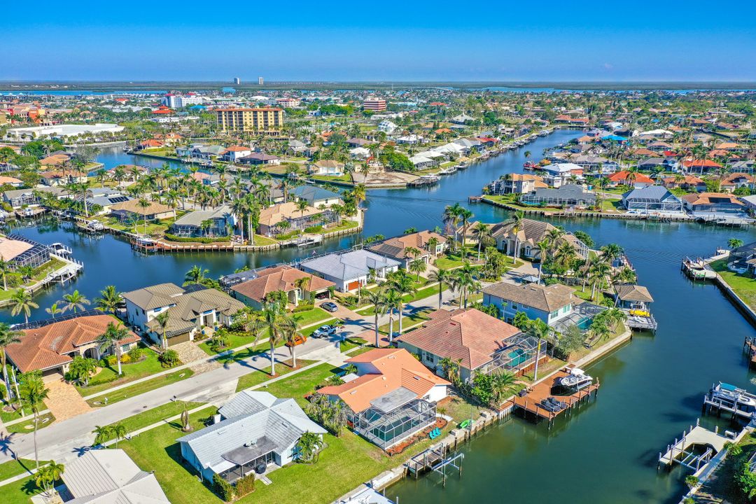 799 Caribbean Ct, Marco Island, FL 34145