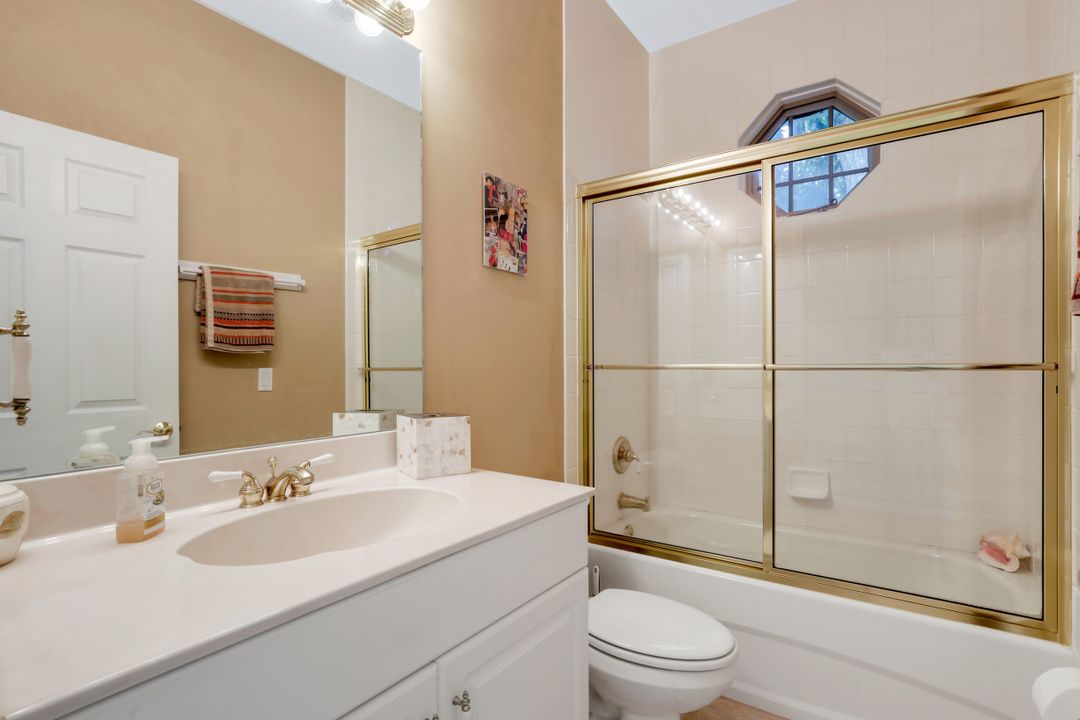 3610 Riviera Cir, Bonita Springs, FL 34134