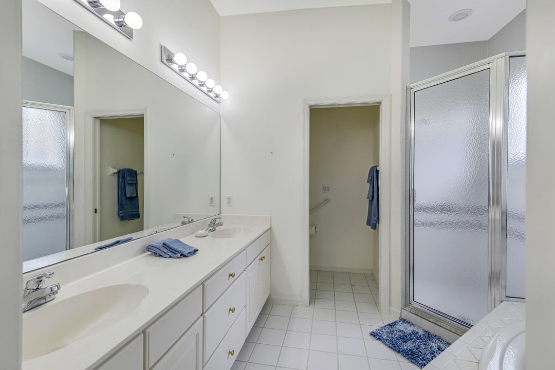 28448 Highgate Dr, Bonita Springs, FL 34135