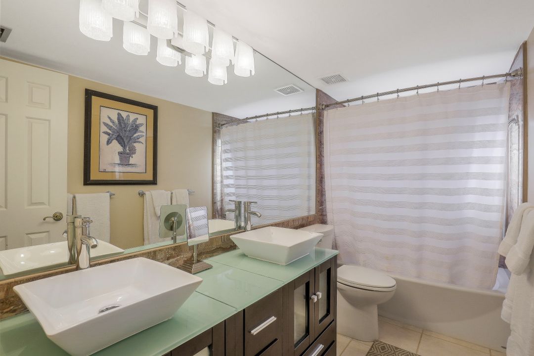 571 Beachwalk Cir #101, Naples, FL 34108