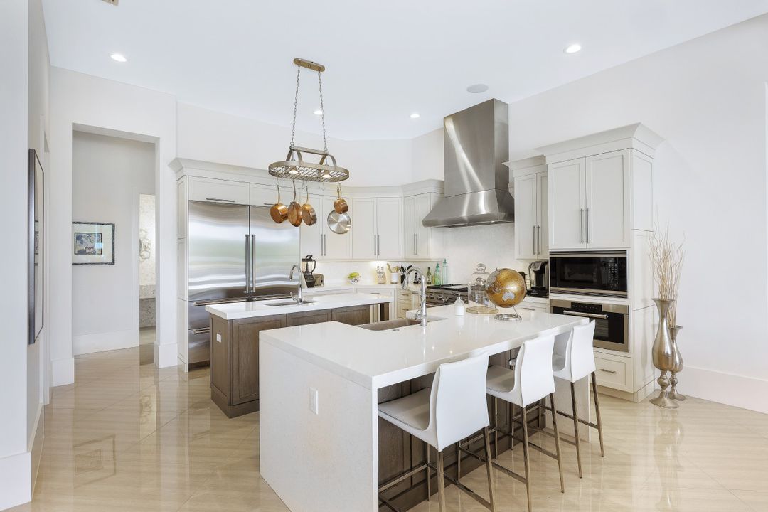 26171 Woodlyn Dr, Bonita Springs, FL 34134