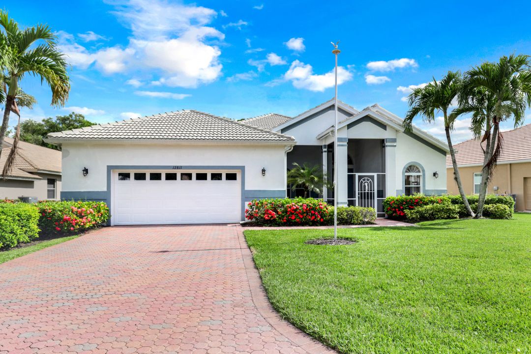12811 Silverthorn Ct, Bonita Springs, FL 34135