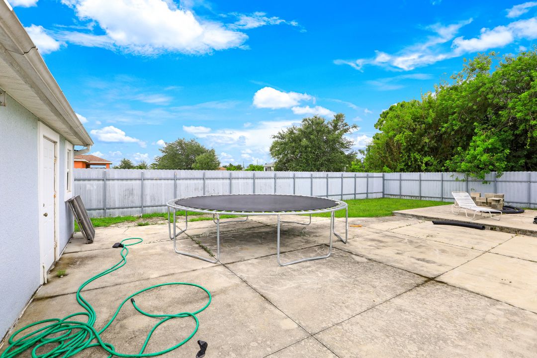 3505 20th St SW, Lehigh Acres, FL 33976