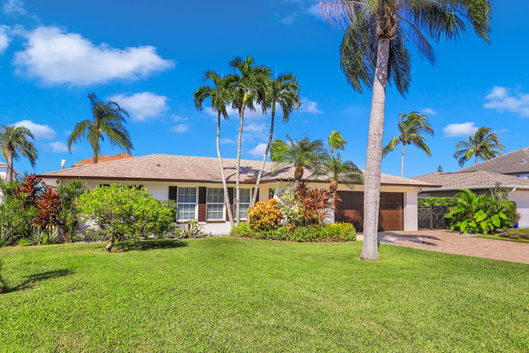 401 Willet Ave, Naples, FL 34108