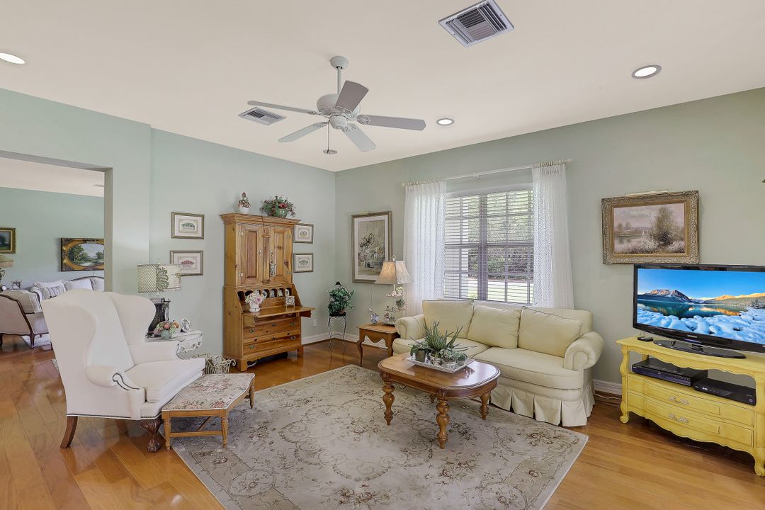 5760 Golden Oaks Ln, Naples, FL 34119