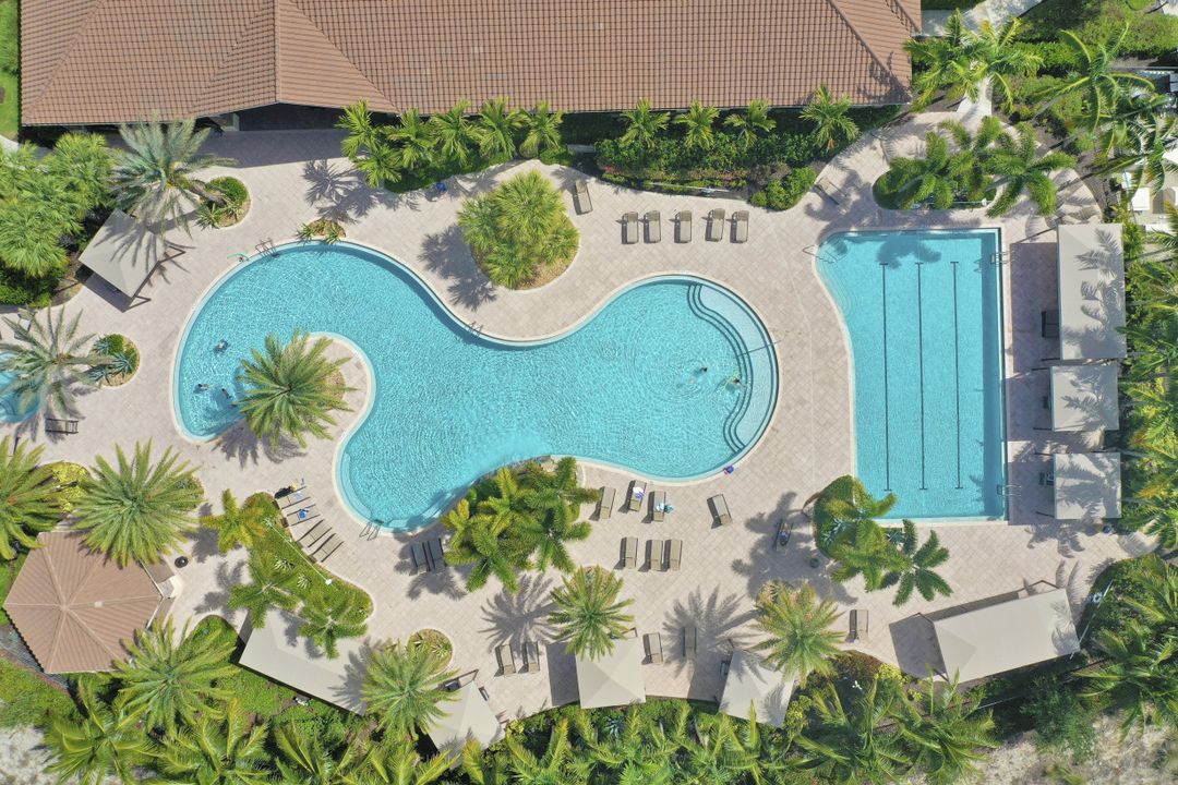 3718 Pleasant Springs Dr, Naples, FL 34119