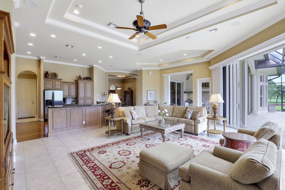 1761 Supreme Ct, Naples, FL 34110