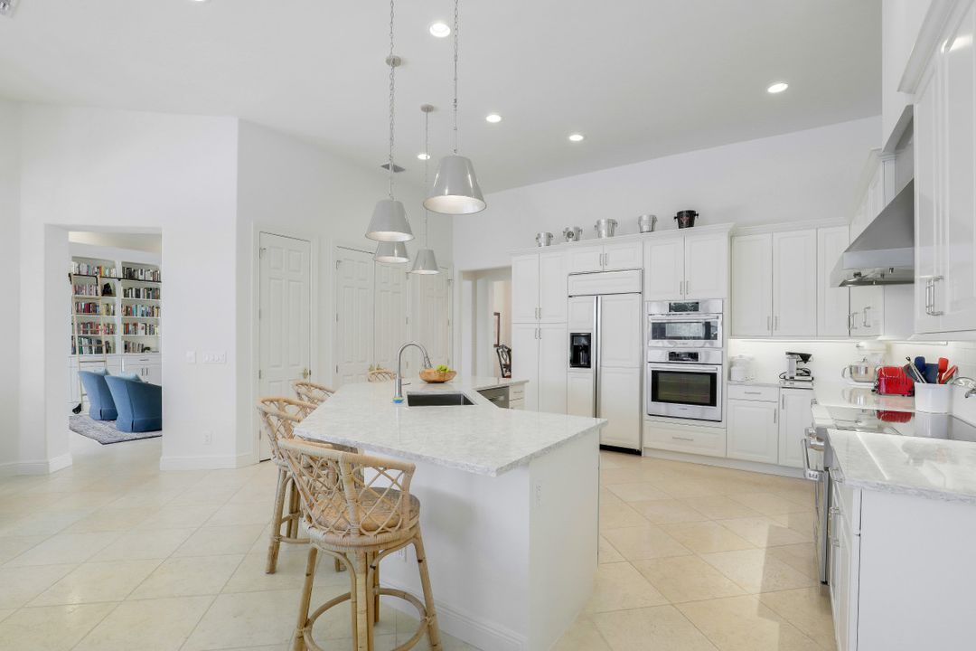 5666 Sago Ct, Naples, FL 34119