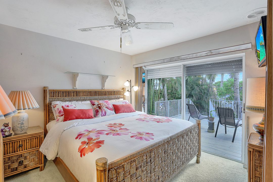 44 Algonquin Ct, Marco Island, FL 34145