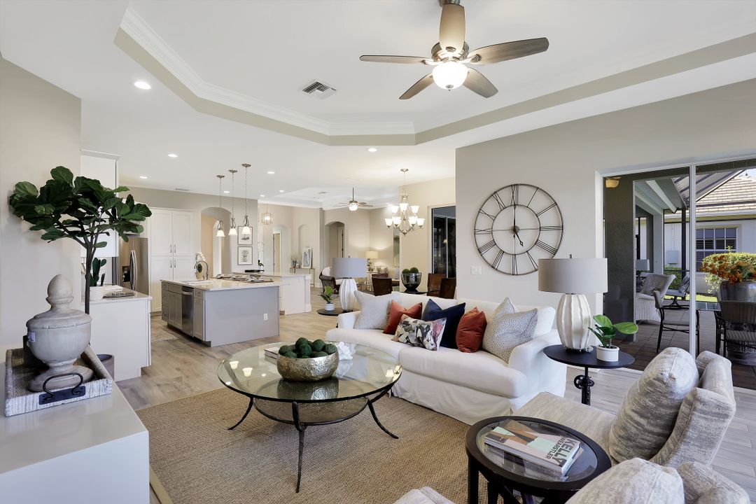 8761 Hideaway Harbor Ct, Naples, FL 34120