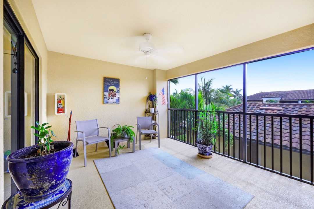 9517 Avellino Wy #2222, Naples, FL 34113