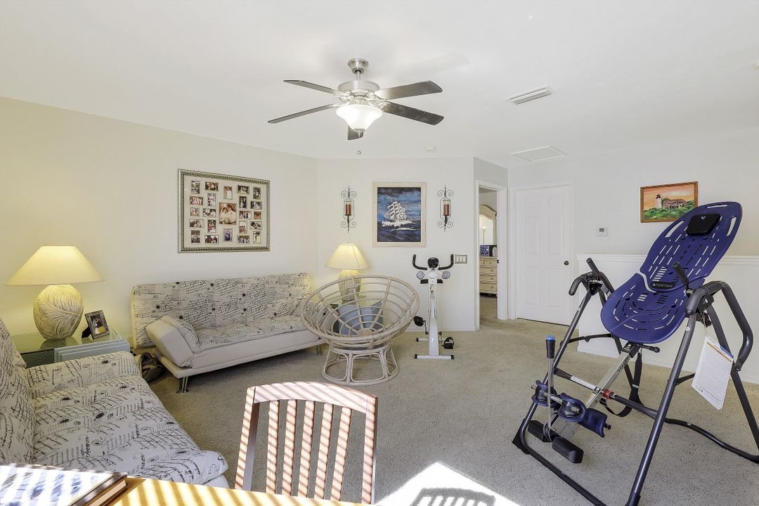 8752 Fawn Ridge Dr, Fort Myers, FL 33912