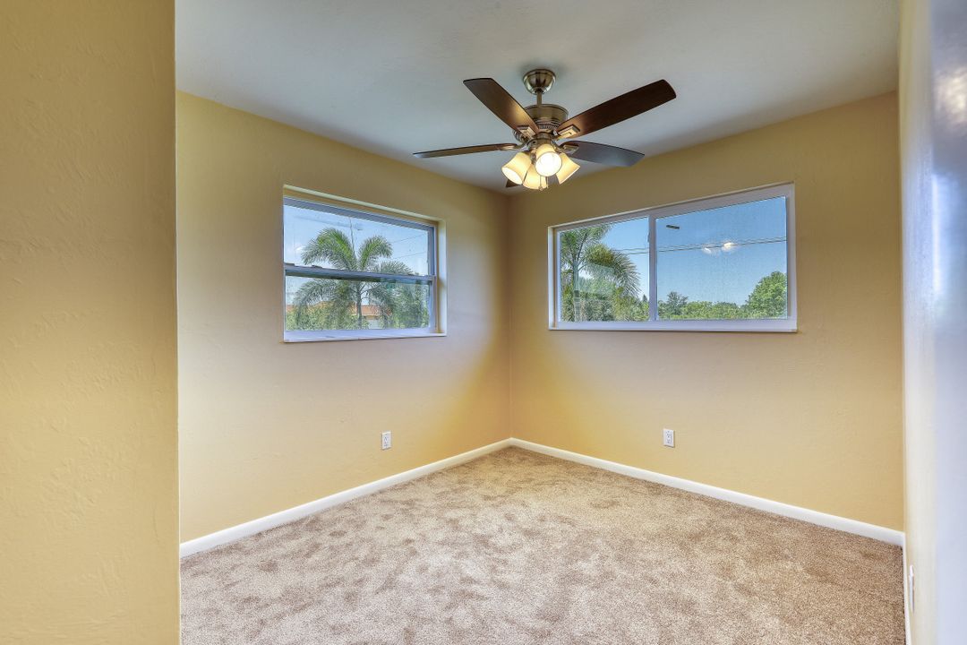 1321 NE 17th St, Cape Coral, FL 33909