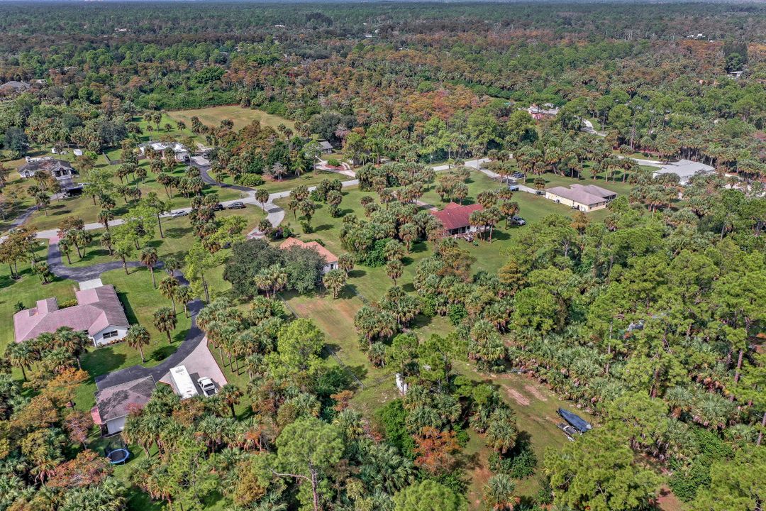 330 17th St SW, Naples, FL 34117