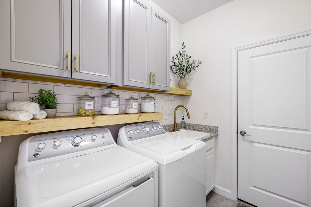 11591 Canopy Loop, Fort Myers, FL 33913