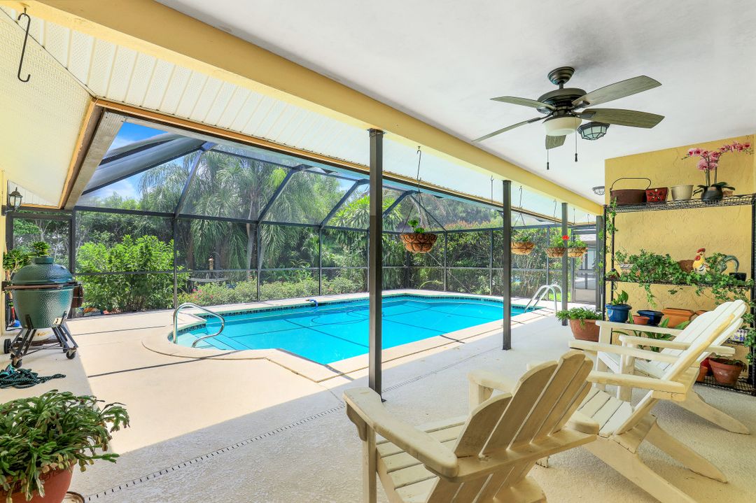 2326 Kings Lake Blvd, Naples, FL 34112