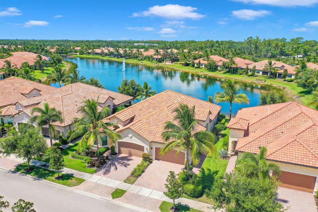 9448 Isla Bella Cir, Bonita Springs, FL 34135