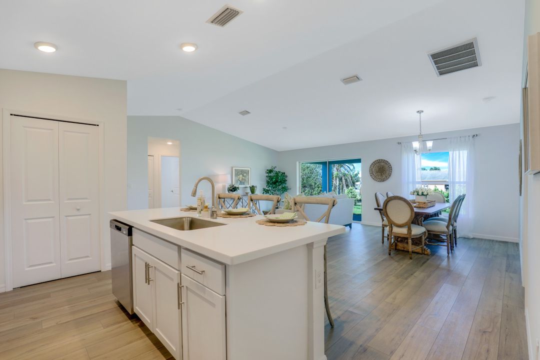 2604 NE 5th Ave, Cape Coral, FL 33909