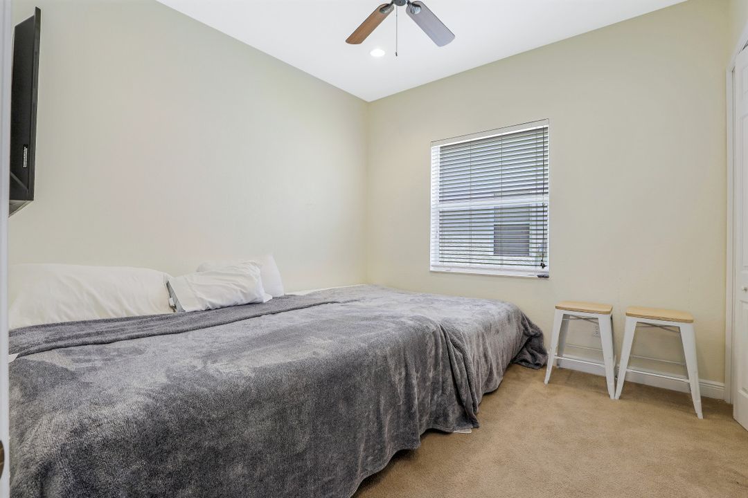 1717 Birdie Dr, Naples, FL 34120