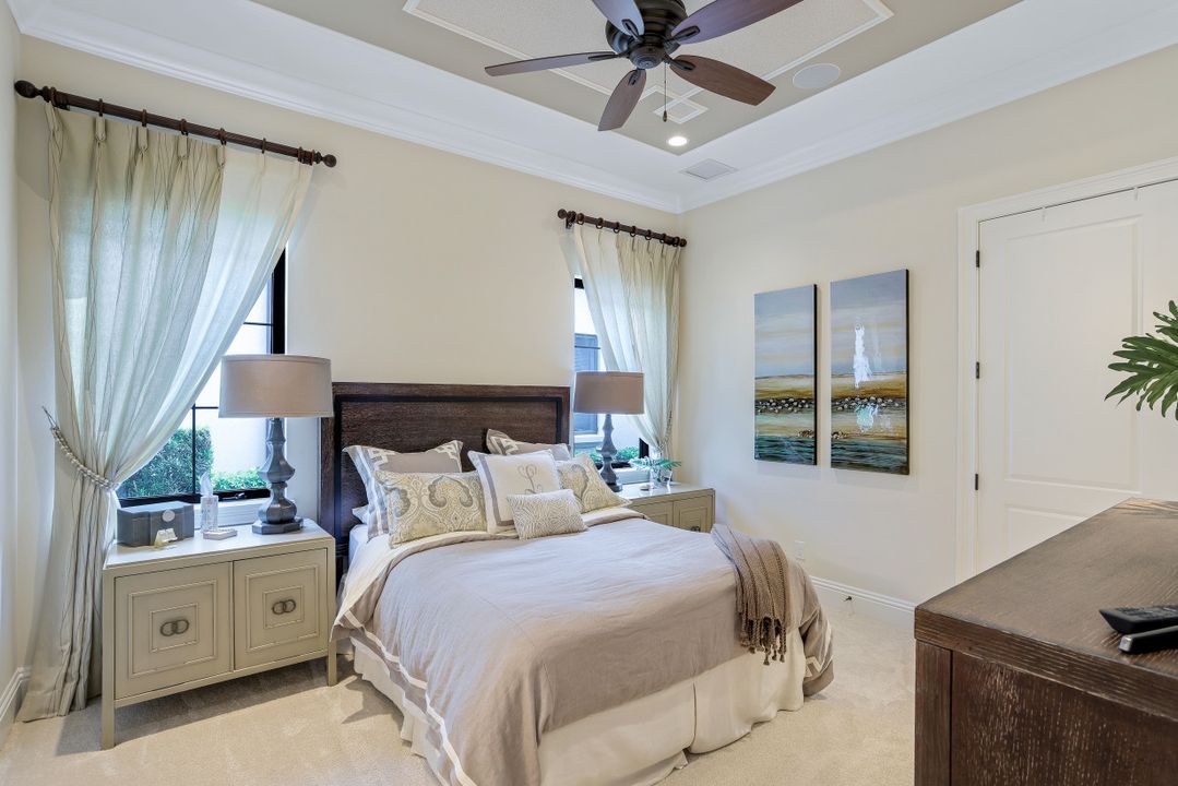 16904 Fairgrove Way, Naples, FL 34110