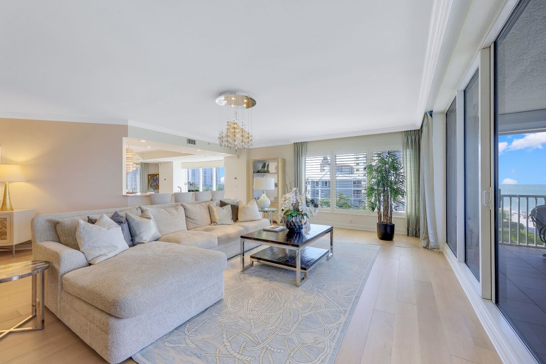 9235 Gulf Shore Dr #501, Naples, FL 34108