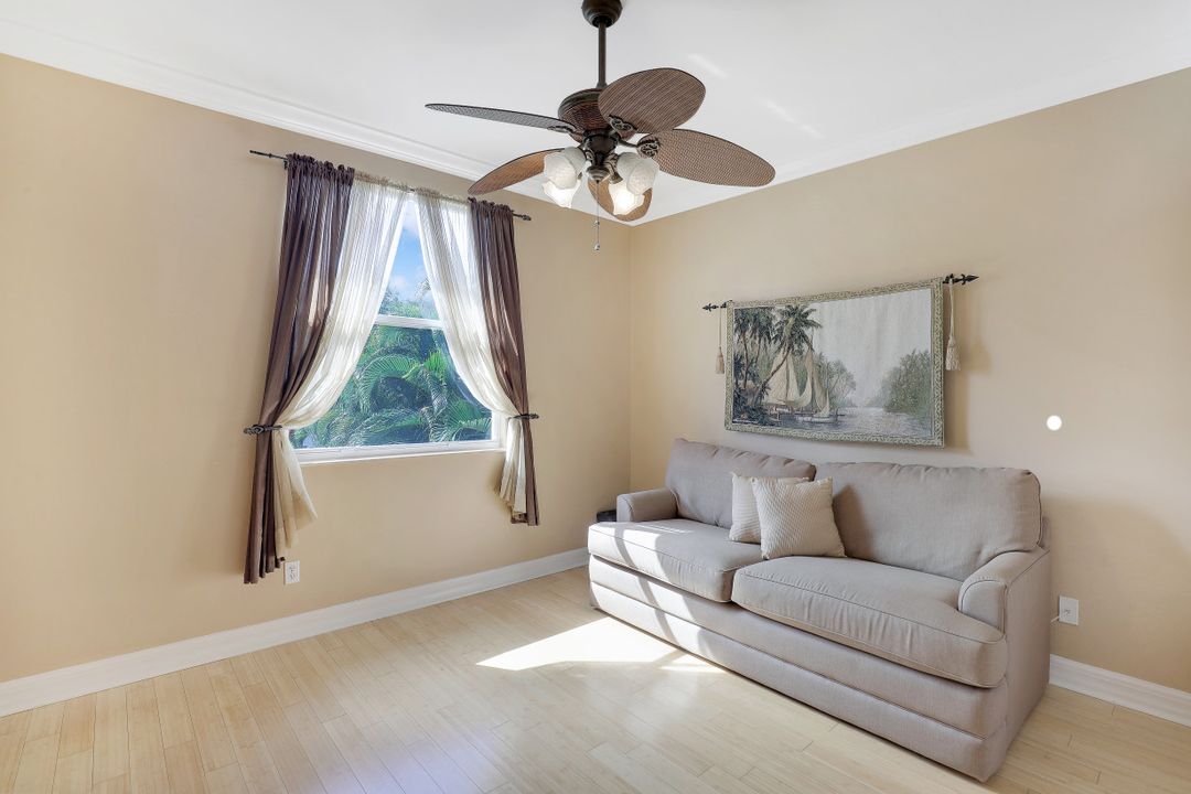 1627 Triangle Palm Terrace, Naples, FL 34119